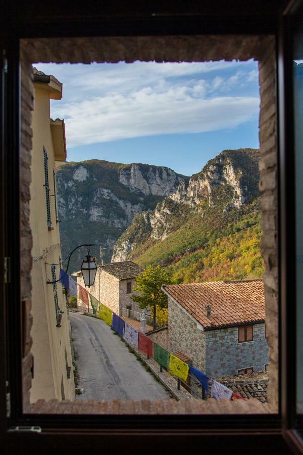 B&B Bivacco Frasassi Climbing & Trail Running House Genga  Exterior photo